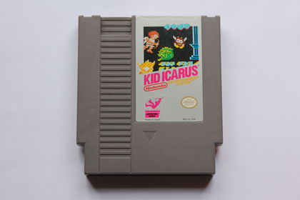 Kid Icarus cart front NES